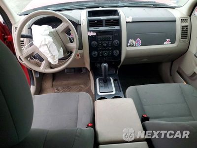 Zdjęcie 8 z 12 samochodu: 2011 FORD ESCAPE XLS VIN:1FMCU0C74BKC18326 - miniatura