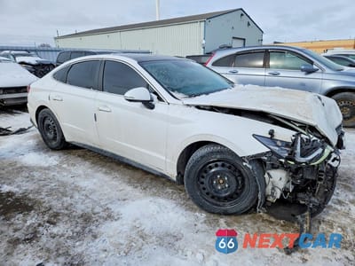 Czwarte zdjęcie samochodu z boku: 2023 HYUNDAI SONATA HYBRID VIN:KMHL34JJ2PA070280 - miniatura