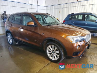 Czwarte zdjęcie samochodu z boku: 2017 BMW X3 XDRIVE28I VIN:5UXWX9C32H0W69445 - miniatura