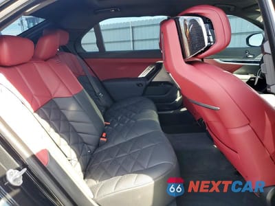 Zdjęcie 10 z 12 samochodu: 2025 BMW 740 I VIN:WBA23EH04SCV65772 - miniatura