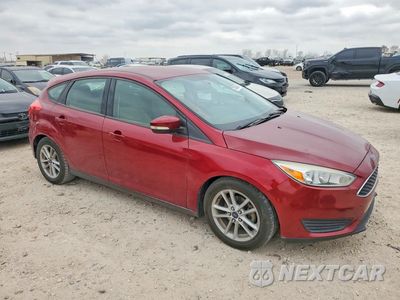 Czwarte zdjęcie samochodu z boku: 2015 FORD FOCUS SE VIN:1FADP3K28FL313596 - miniatura