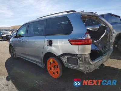 Drugie zdjęcie samochodu z przodu: 2020 TOYOTA SIENNA LE 8-PASSENGER VIN:5TDKZ3DC7LS055423 - miniatura