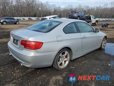 Trzecie zdjęcie samochodu z tyłu: 2011 BMW 335 VIN:WBAKF9C52BE619625 - miniatura