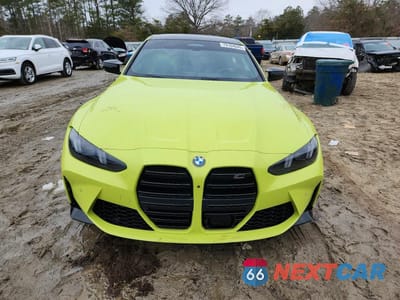 Piąte zdjęcie samochodu w środku: 2025 BMW M4 COMPETITION VIN:WBS33HK08SCS38673 - miniatura