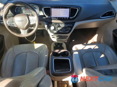 Zdjęcie 8 z 13 samochodu: 2021 CHRYSLER PACIFICA HYBRID TOURING L VIN:2C4RC1L73MR599615 - miniatura