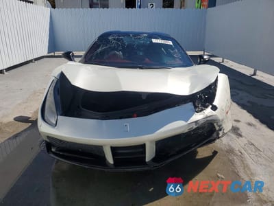 Piąte zdjęcie samochodu w środku: 2018 FERRARI 488 SPIDER VIN:ZFF80AMA4J0229716 - miniatura