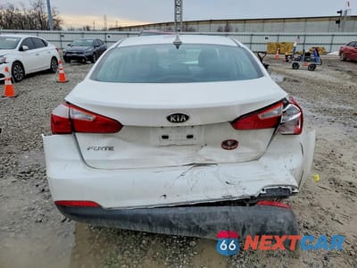 Zdjęcie 6 z 11 samochodu: 2016 KIA FORTE LX VIN:KNAFX4A62G5535910 - miniatura
