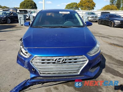 Piąte zdjęcie samochodu w środku: 2019 HYUNDAI ACCENT SE VIN:3KPC24A35KE075214 - miniatura