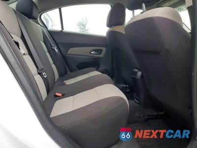 Zdjęcie 10 z 12 samochodu: 2015 CHEVROLET CRUZE LS VIN:1G1PA5SH5F7169774 - miniatura
