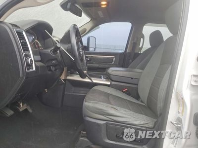 Zdjęcie 7 z 13 samochodu: 2014 RAM 2500 SLT VIN:3C6UR5MJXEG299515 - miniatura