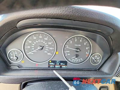 Zdjęcie 9 z 12 samochodu: 2018 BMW 320 XI VIN:WBA8E5G52JNV02884 - miniatura