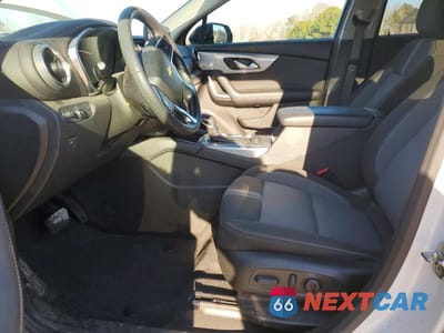 Zdjęcie 7 z 12 samochodu: 2024 CHEVROLET BLAZER 2LT VIN:3GNKBCR42RS285792 - miniatura