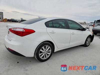 Trzecie zdjęcie samochodu z tyłu: 2014 KIA FORTE LX VIN:KNAFX4A65E5059861 - miniatura