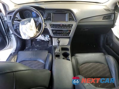 Zdjęcie 8 z 12 samochodu: 2017 HYUNDAI SONATA SPORT VIN:5NPE34AF1HH499185 - miniatura
