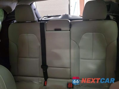 Zdjęcie 10 z 13 samochodu: 2019 VOLVO XC40 T5 MOMENTUM VIN:YV4162UK7K2052126 - miniatura