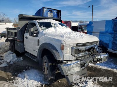 Czwarte zdjęcie samochodu z boku: 2021 FORD F550 SUPER DUTY VIN:1FDUF5HT0MDA00649 - miniatura