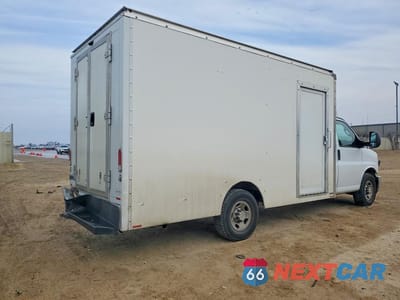 Trzecie zdjęcie samochodu z tyłu: 2022 CHEV EXPRESS G3500 VIN:1HA0GSF76NN012882 - miniatura