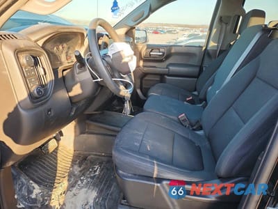 Zdjęcie 7 z 11 samochodu: 2020 CHEVROLET SILVERADO K1500 VIN:3GCUYAEF0LG337118 - miniatura