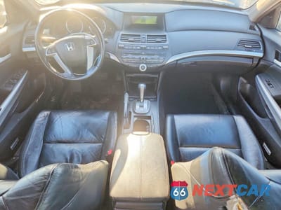 Zdjęcie 8 z 12 samochodu: 2009 HONDA ACCORD EXL VIN:1HGCP26899A051247 - miniatura