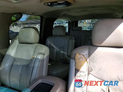 Zdjęcie 10 z 13 samochodu: 2003 CHEVROLET SUBURBAN K1500 VIN:3GNFK16Z13G322475 - miniatura