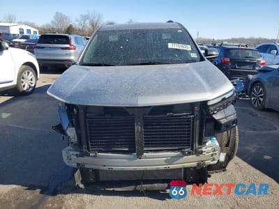 Piąte zdjęcie samochodu w środku: 2025 CHEVROLET TRAVERSE LT VIN:1GNERGRS7SJ226632 - miniatura