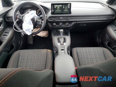 Zdjęcie 8 z 13 samochodu: 2026 HONDA HR-V SPORT VIN:3CZRZ2H55TM705137 - miniatura