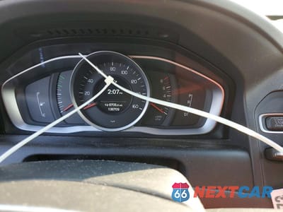 Zdjęcie 9 z 13 samochodu: 2015 VOLVO XC60 3.2 VIN:YV4940RAXF2603264 - miniatura