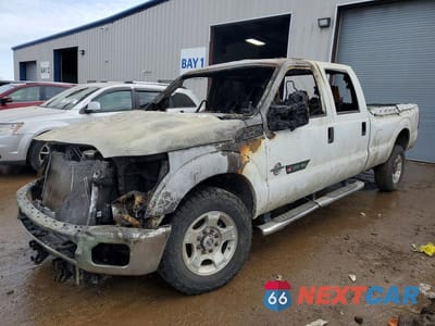 2015 FORD F350 SUPER DUTY 1FT8W3BT2FEC33724 - główne zdjęcie licytacji z USA - miniatura