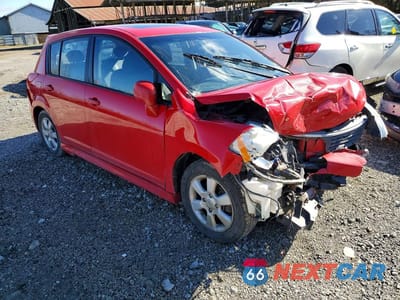 Czwarte zdjęcie samochodu z boku: 2009 NISSAN VERSA VIN:3N1BC13E69L394653 - miniatura