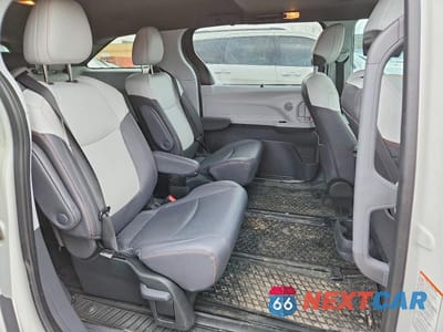 Zdjęcie 11 z 12 samochodu: 2024 TOYOTA SIENNA LE VIN:5TDGSKFCXRS152688 - miniatura