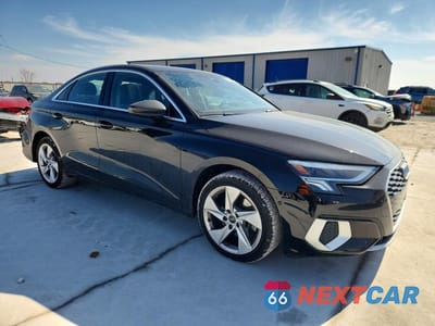 Czwarte zdjęcie samochodu z boku: 2024 AUDI A3 PREMIUM VIN:WAUAUDGY0RA040224 - miniatura