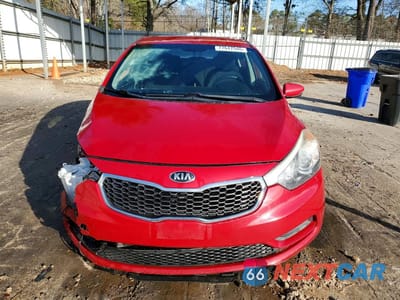 Piąte zdjęcie samochodu w środku: 2016 KIA FORTE LX VIN:KNAFK4A6XG5564201 - miniatura