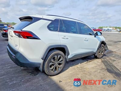 Trzecie zdjęcie samochodu z tyłu: 2025 TOYOTA RAV4 XLE PREMIUM VIN:2T3B6RFV4SW088337 - miniatura