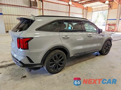 Trzecie zdjęcie samochodu z tyłu: 2023 KIA SORENTO SX VIN:5XYRK4LF7PG205554 - miniatura