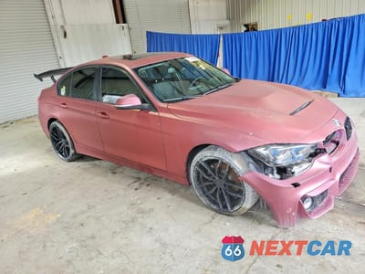 Czwarte zdjęcie samochodu z boku: 2018 BMW 320 XI VIN:WBA8E5G55JNV01907 - miniatura
