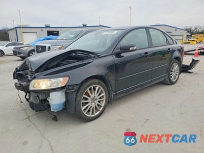 2010 VOLVO S40 2.4I YV1382MS5A2493963 - główne zdjęcie licytacji z USA - miniatura