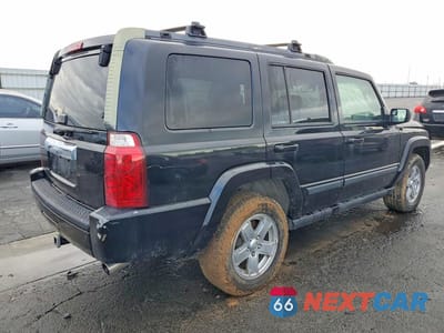 Trzecie zdjęcie samochodu z tyłu: 2008 JEEP COMMANDER SPORT VIN:1J8HH48K48C172463 - miniatura