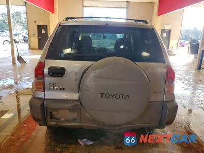 Zdjęcie 6 z 11 samochodu: 2002 TOYOTA RAV4 BASE VIN:JTEHH20V226069786 - miniatura