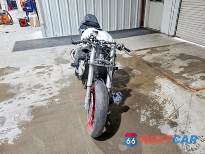 Drugie zdjęcie samochodu z przodu: 2004 SUZUKI GSX-R600 K VIN:JS1GN7CA842108111 - miniatura