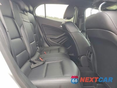 Zdjęcie 11 z 12 samochodu: 2017 MERCEDES-BENZ GLA 250 VIN:WDCTG4EB0HJ345474 - miniatura