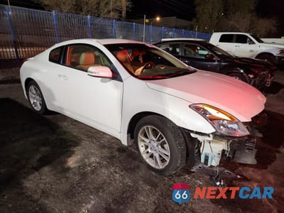 Czwarte zdjęcie samochodu z boku: 2008 NISSAN ALTIMA 3.5 SE VIN:1N4BL24E08C162163 - miniatura