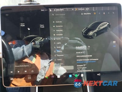 Zdjęcie 9 z 12 samochodu: 2018 TESLA MODEL 3 VIN:5YJ3E1EA2JF051766 - miniatura