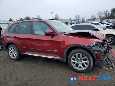 Czwarte zdjęcie samochodu z boku: 2013 BMW X5 XDRIVE35I VIN:5UXZV4C52D0B04617 - miniatura