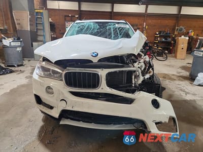 Piąte zdjęcie samochodu w środku: 2015 BMW X5 XDRIVE35D VIN:5UXKS4C52F0N08740 - miniatura