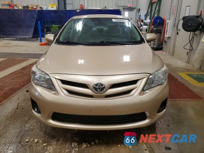 Piąte zdjęcie samochodu w środku: 2012 TOYOTA COROLLA L VIN:2T1BU4EE7CC778492 - miniatura