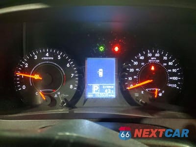 Zdjęcie 9 z 12 samochodu: 2017 TOYOTA SIENNA VIN:5TDKZ3DCXHS857939 - miniatura