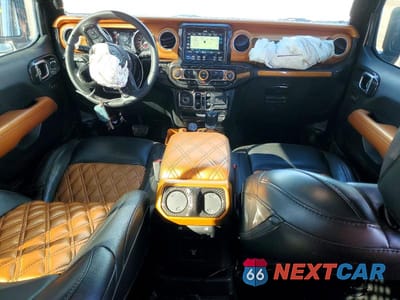 Zdjęcie 8 z 12 samochodu: 2023 JEEP WRANGLER SAHARA VIN:1C4HJXEG7PW600018 - miniatura