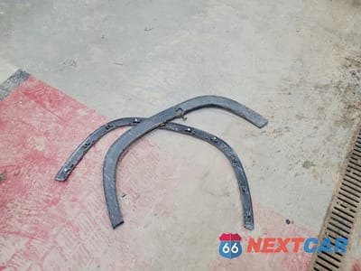 Zdjęcie 13 z 15 samochodu: 2023 CHEVROLET TRAVERSE LT VIN:1GNEVGKW7PJ256052 - miniatura