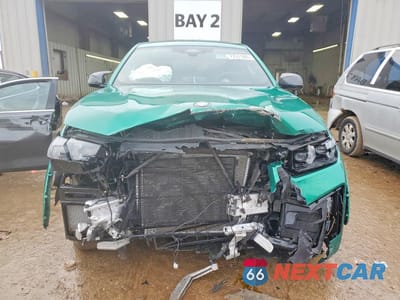 Piąte zdjęcie samochodu w środku: 2025 BMW X6 M COMPETITION VIN:5YM23ET05S9X28900 - miniatura