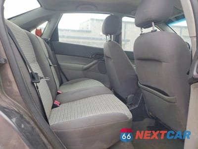 Zdjęcie 10 z 11 samochodu: 2007 FORD FOCUS VIN:1FAFP34N37W101060 - miniatura